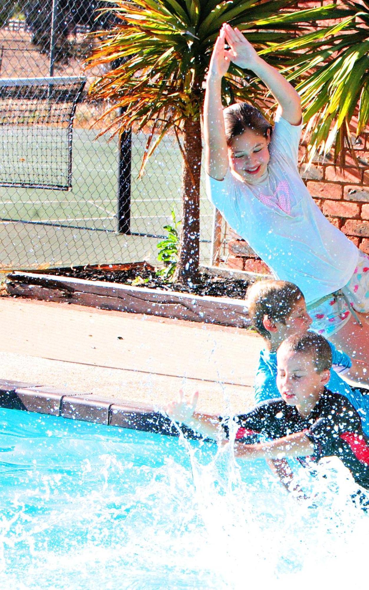 Cadell On The Murray Motel Moama Exterior foto